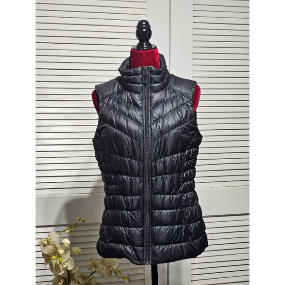 Athleta Jackets & Blazers - Athleta Women's Black Nylon Shell Puffer Downalicious Deluxe Vest Size M 2987